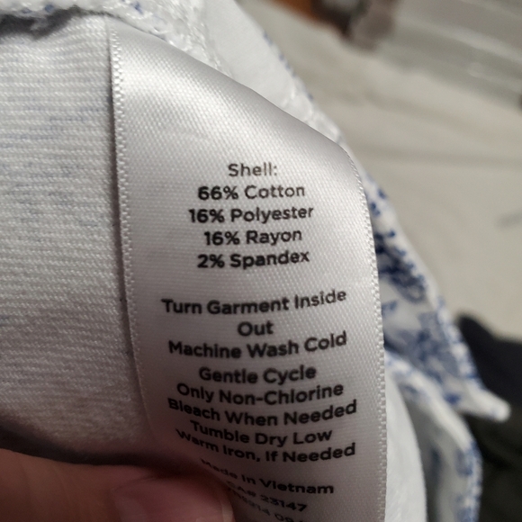 Talbots Petite Simple Flattering White Blue Floral Printed Ankle Pants Women 12 - Picture 9 of 9